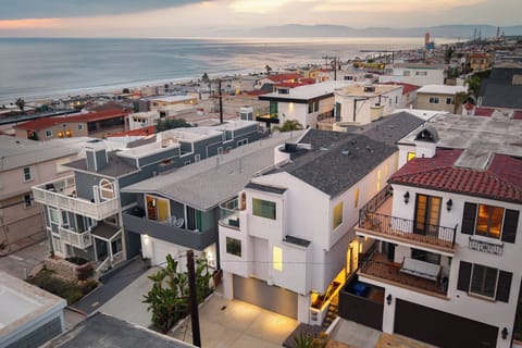 Book now to secure your next coastal getaway!