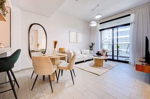 Luxury Apartment, City View | Living area | 55-inch Smart TV with digital channels