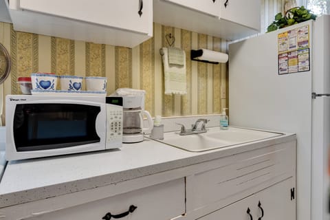 Apartment (0 Bedroom) | Interior