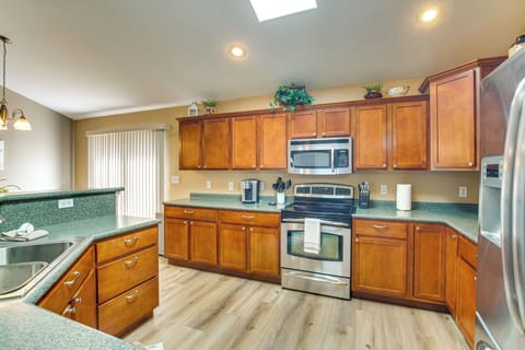 House (3 Bedrooms) | Interior