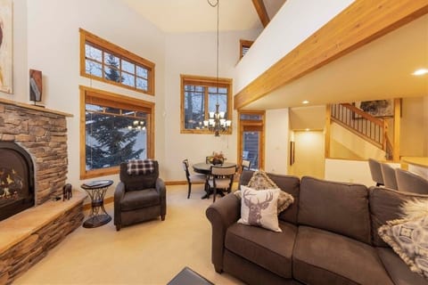 Townhome, 4 Bedrooms | Living area | Smart TV