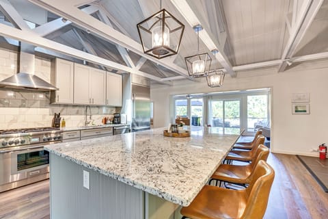 Kitchen | Cooking Basics | Complimentary Spices | Main Floor