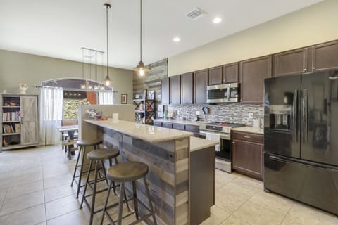 3 Bar Stools Kitchen Island