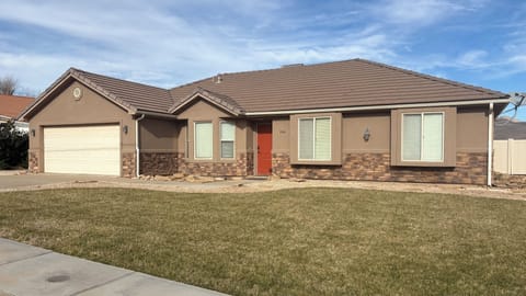 Amazing 3-bedroom home, close to Zion