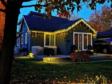 Boise Whitewater Cottage all lit up and ready for the holidays