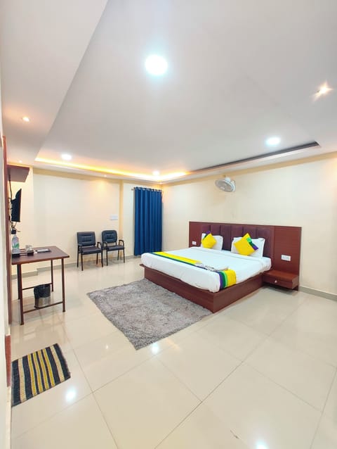 Hypo-allergenic bedding, in-room safe, soundproofing, free WiFi