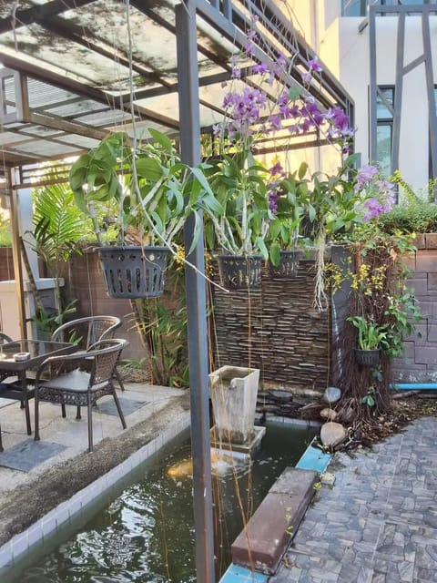 House, 3 Bedrooms, Accessible, Smoking | Garden