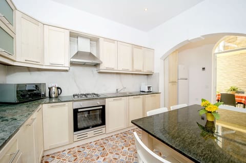 Shared kitchen facilities