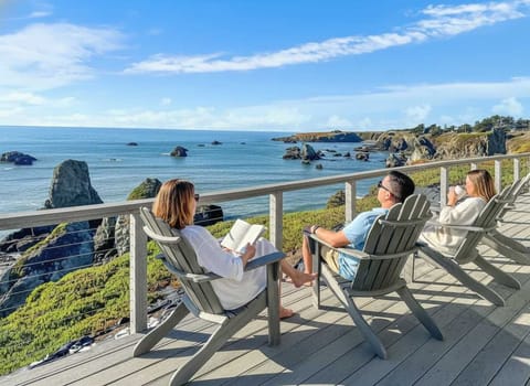 Enjoy calm ocean views from comfy deck chairs. It’s a peaceful spot to read, sip a drink, and relax by the coast. Simple, quiet, and perfect for unwinding.
