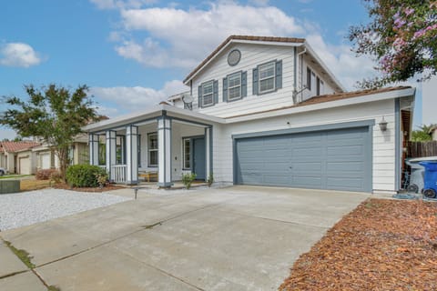 House (5 Bedrooms) | Interior