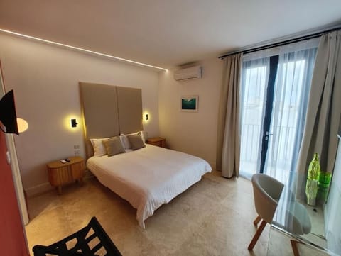 Comfort Double Room, Balcony, Garden View | Soundproofing, iron/ironing board, free WiFi, bed sheets