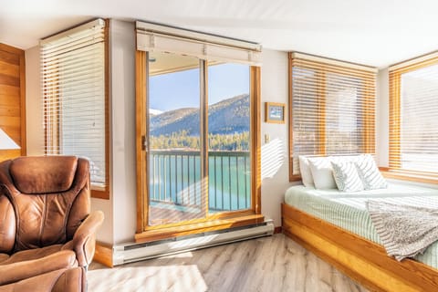 Condo (0 Bedroom) | Property amenity