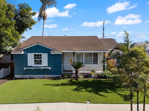 Charming front yard