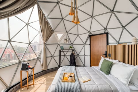 Comfort Room, City View | Free WiFi