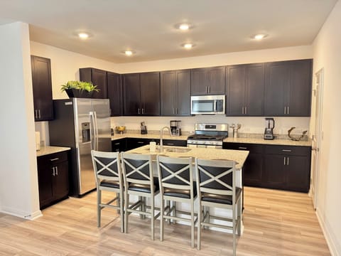 Luxury House, Park View | Private kitchen | Coffee/tea maker