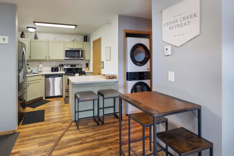 Welcome to Cedar Creek Retreat!