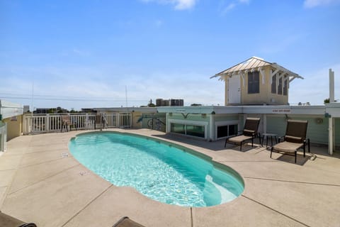 Rooftop Pool