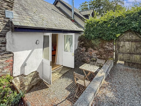 Outside space at the rear of the Linhay