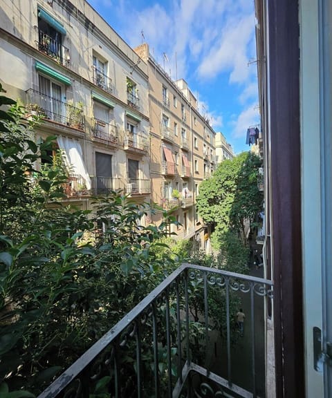 Twin Room, Balcony, City View | Free WiFi