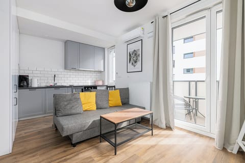 Apartment, Balcony | Private kitchenette | Electric kettle