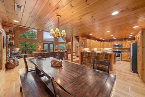 Perfect table for the family dinners