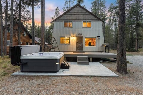 Exterior - Hot tub