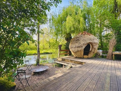 Classic Cottage, Patio, River View | Terrace/patio
