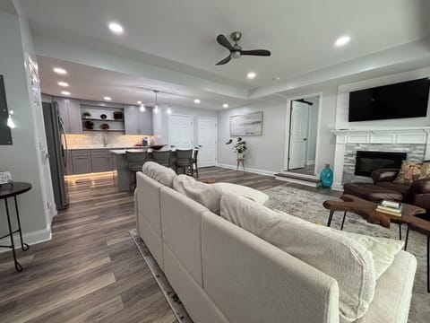1 bedroom private suite apartment.