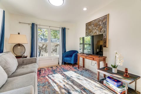 Austin Vacation Rental | 3BR | 1.5BA | Small Threshold to Enter | 1,020 Sq Ft
