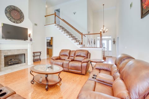 House (4 Bedrooms) | Interior