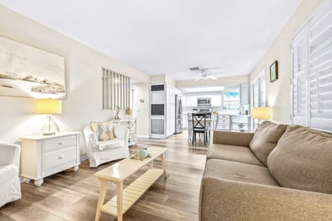 Welcome to The Roland Villa – Tampa’s perfect blend of style and comfort