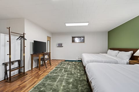 Deluxe Double Room, Multiple Beds | Premium bedding, memory foam beds, laptop workspace, WiFi (free)