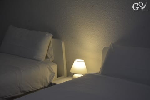 Deluxe Studio Suite | Iron/ironing board, free WiFi