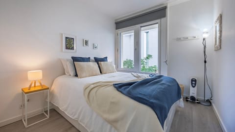 Comfortable and bright room with a double bed and soft, calming decor. #Comfort #Portugal #pt #Tróia