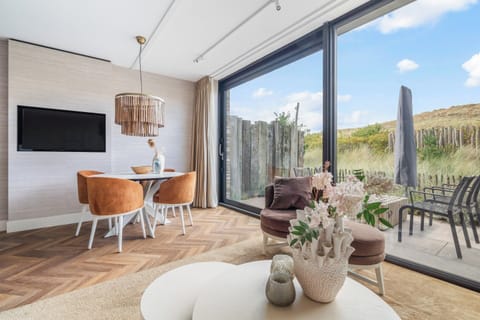 House | Dining