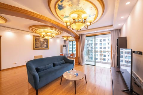 Superior Apartment, 2 Bedrooms, Kitchen, City View | Living room | 55-inch Smart TV with cable channels