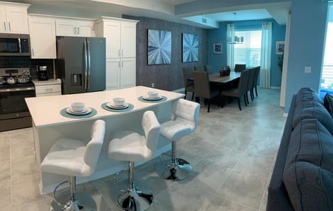 Modern kitchen overlooking the dining area
