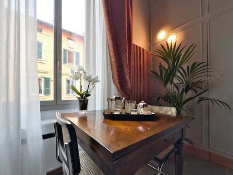 House | 2 bedrooms, desk, Internet