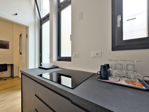 House | 2 bedrooms, desk, Internet