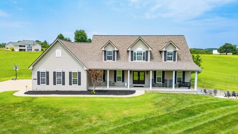 Curb appeal for days. This home looks just as good in person - maybe even better.