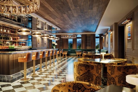 Cocktail bar, alfresco dining, open daily