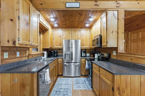 Hungry for adventure? Our kitchen is the perfect sidekick—sleek, spacious, and stocked with all the tools to keep the good times (and good food) rolling.