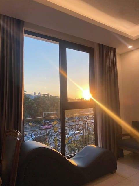 Deluxe Room, City View | Desk, soundproofing, free WiFi, bed sheets