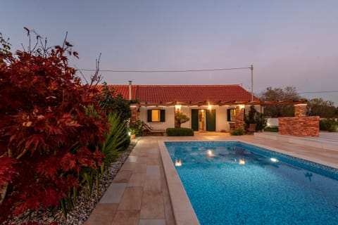 House, Smoking | 2 bedrooms