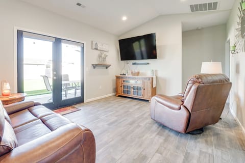 Moses Lake Vacation Rental | 3BR | 2BA | Small Step Required | 1,500 Sq Ft