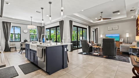 House, Multiple Beds, Pool Access, Pool View (Love Shack) | Interior