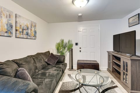 Worcester Vacation Rental | 1BR | 1BA | 1,000 Sq Ft | Stairs Required