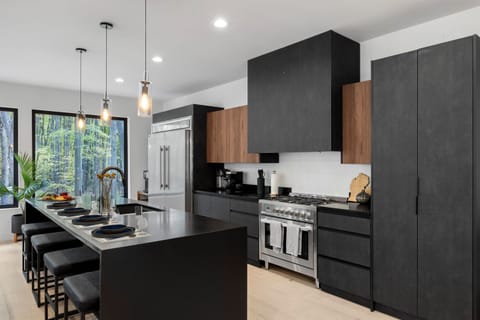 Gourmet kitchen with everything you need to entertain