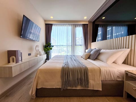 In-room safe, blackout drapes, iron/ironing board, free WiFi