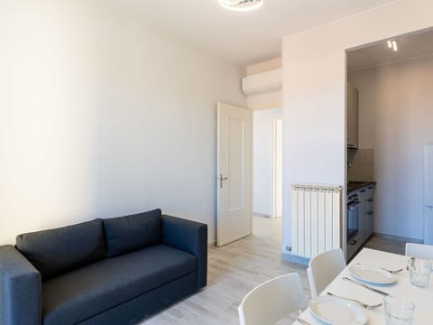 Flooring, Interior Design, Floor, Furniture, Wood, Ceiling, Room, Lighting, Apartment, Home